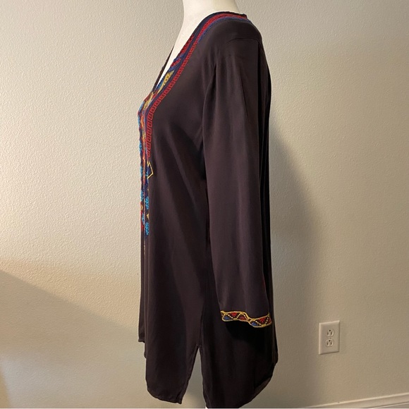 Johnny Was Gray V-Neck Embroidered Long Sleeve Blouse - Picture 6 of 13